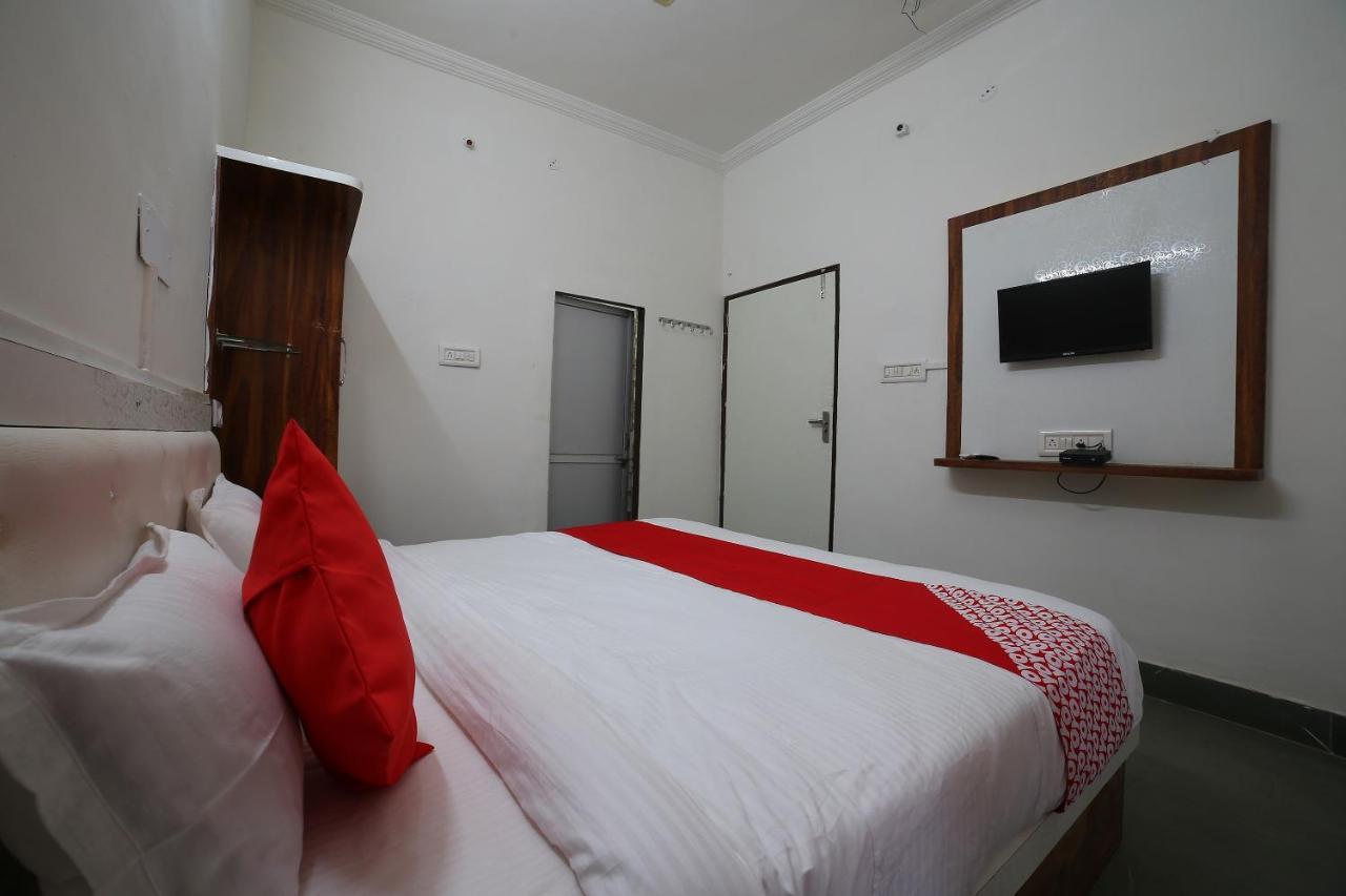 OYO 37077 Hotel Rawat Ajmer Buitenkant foto