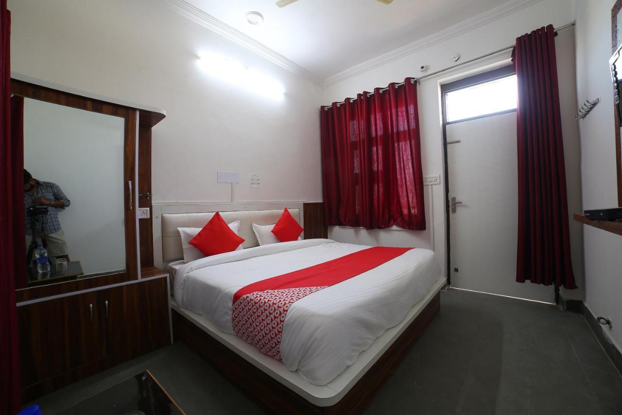 OYO 37077 Hotel Rawat Ajmer Buitenkant foto
